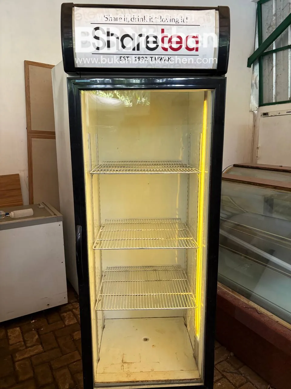 Showcase 400L - Mesin Ori