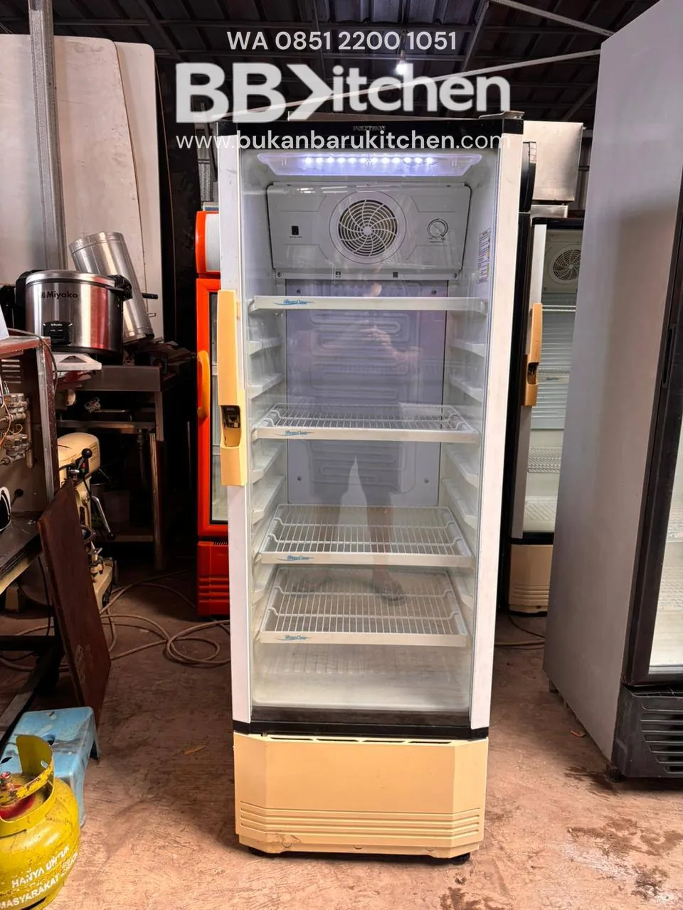 Showcase Chiller 1 Pintu Polytron SCN 181