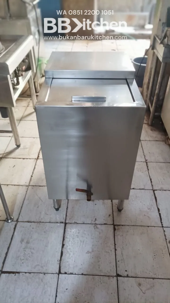 Ice Bin UK 48x67x78 dengan lubang 40x60x50