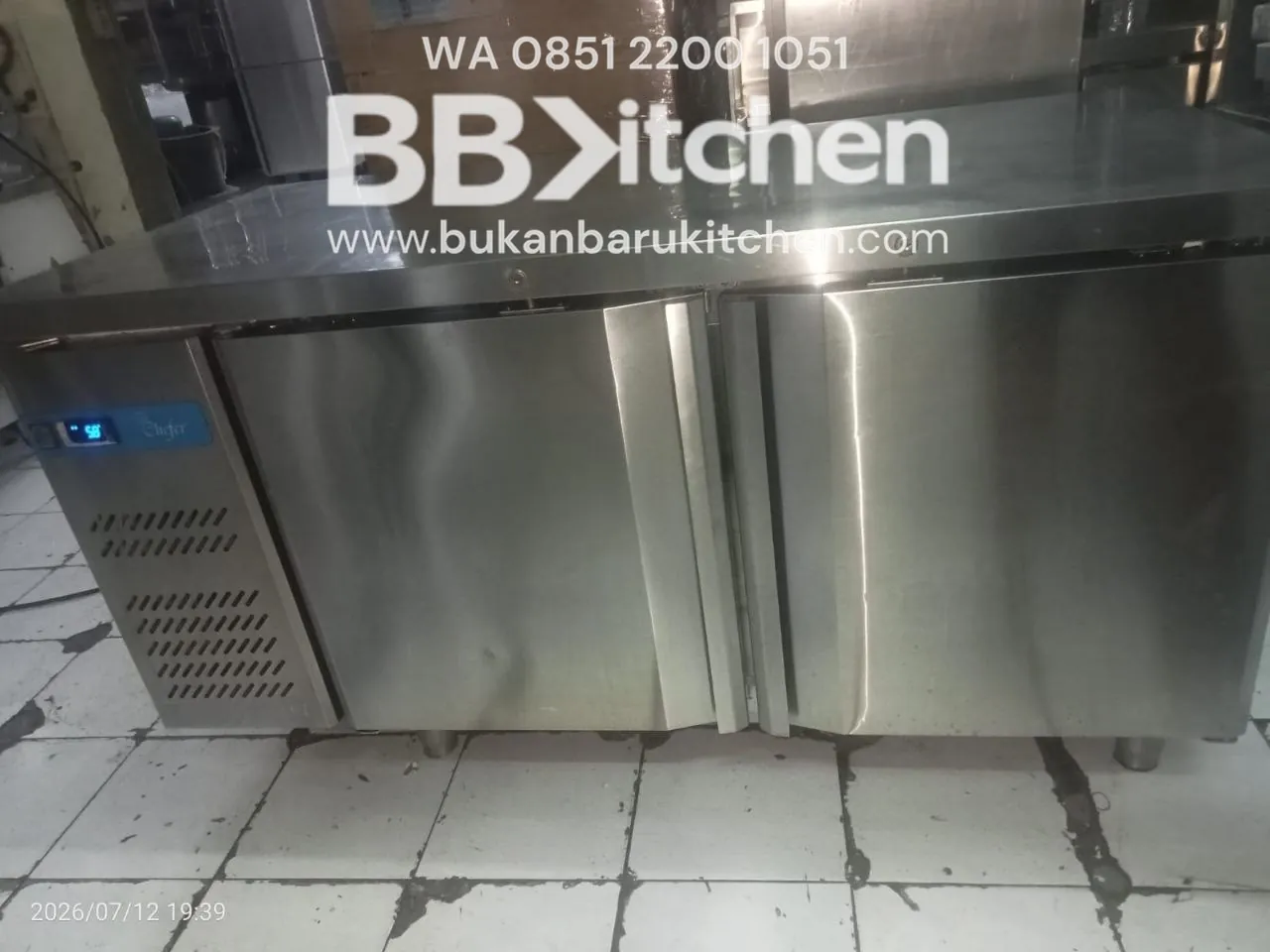 Undercounter Chiller 2 Pintu 150x75x85 Bekas