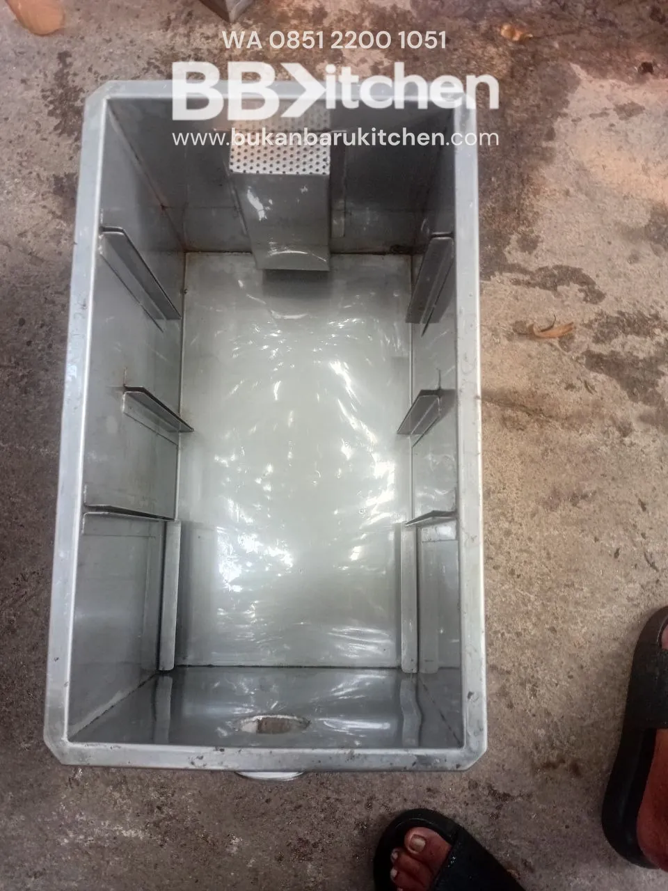 Gestrep Peralatan Dapur Ukuran 50x30x29