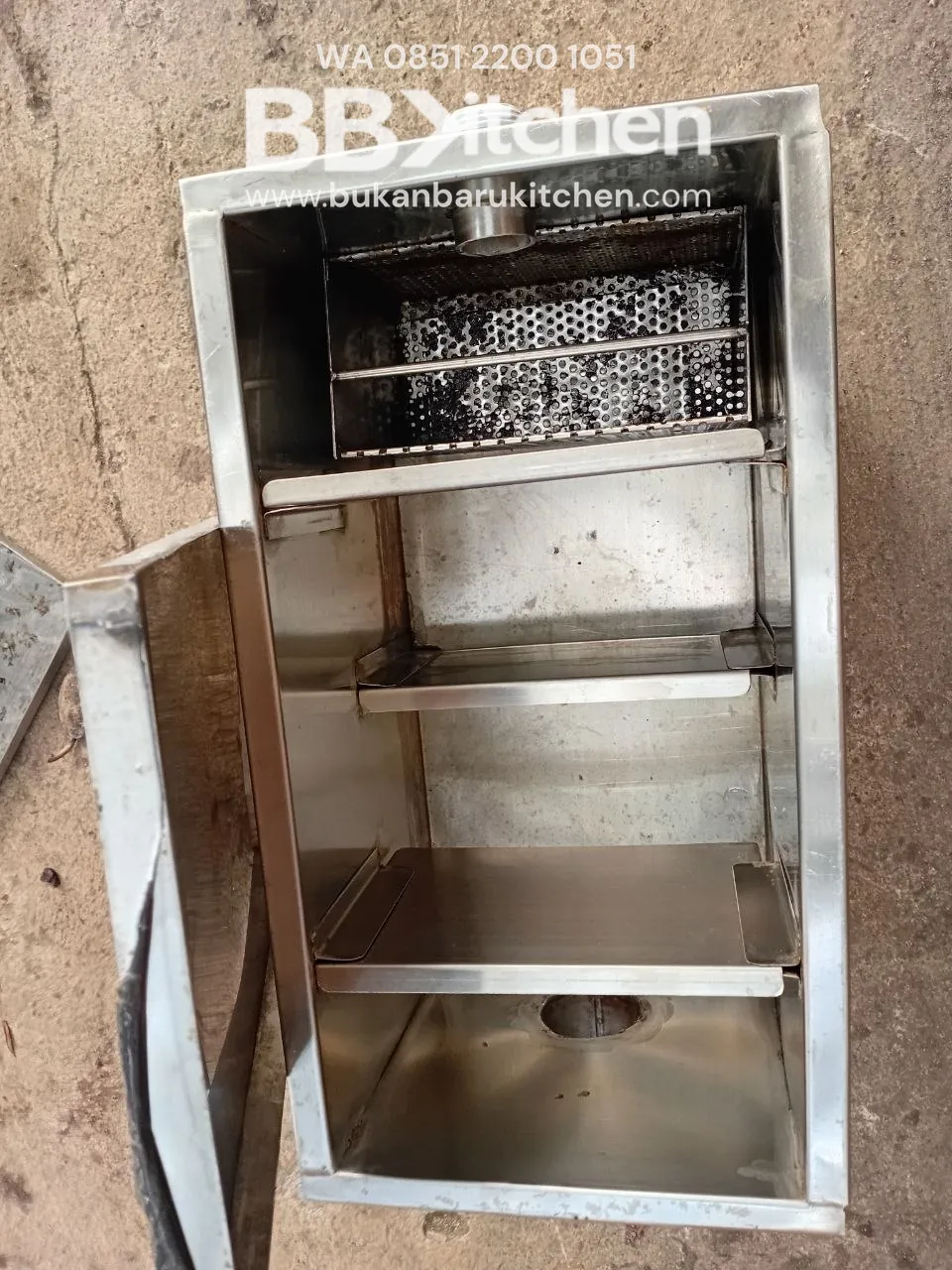 Gestrep Stainless Steel Ukuran 43x23x20