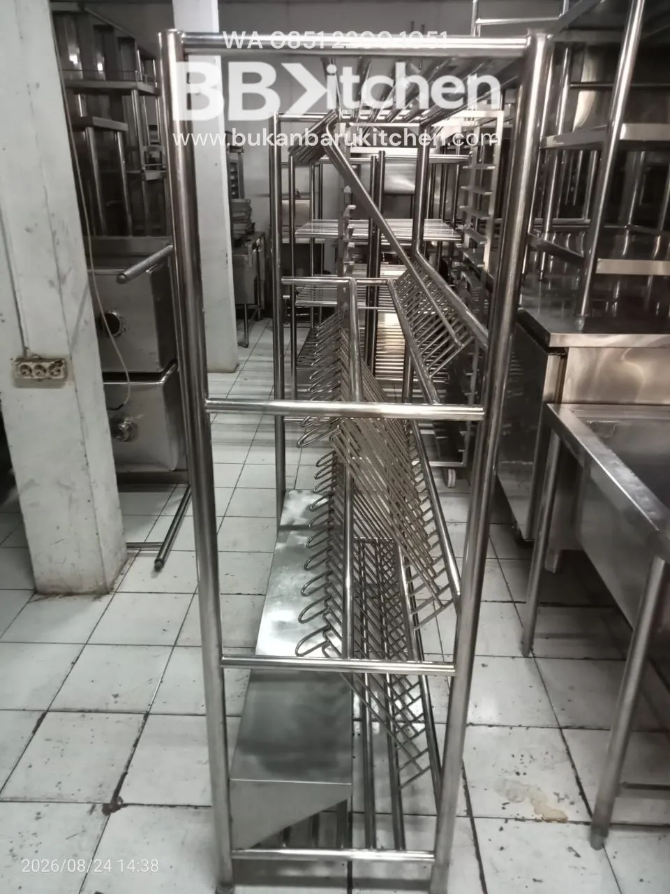 Rak Sepatu Ukuran 133x50x165 foto 2